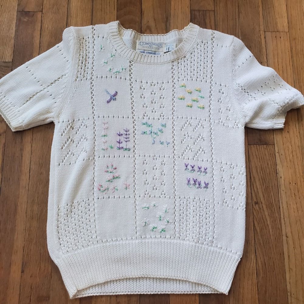 Vintage components floral hand embroidered short sleeve sweater size 36‎